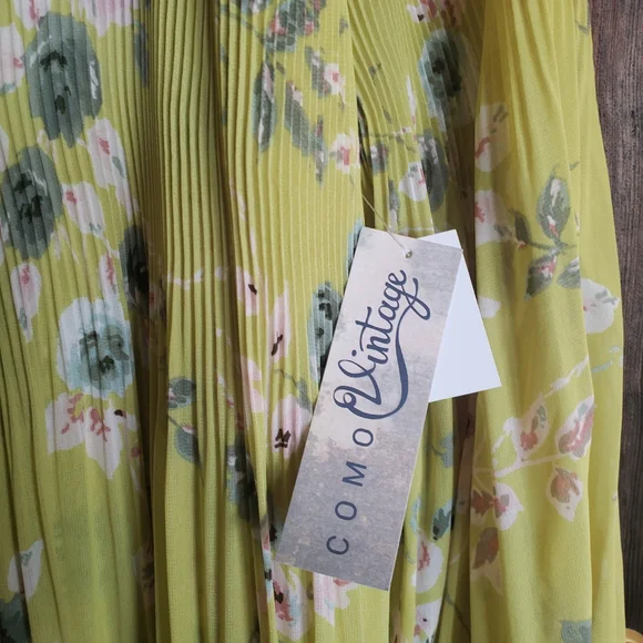 Como Vintage Chartreuse Green Floral Print Pleated Bubble Sleeve Tunic Size 3X - Picture 4 of 10